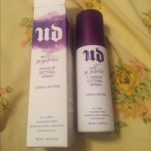Urban Decay all nighter makeup setting spray