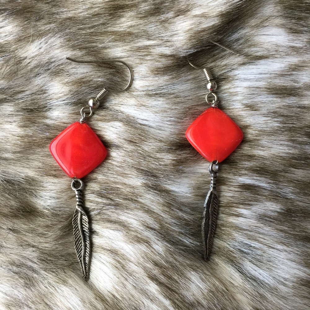 Grace Kelly handmade feather earring