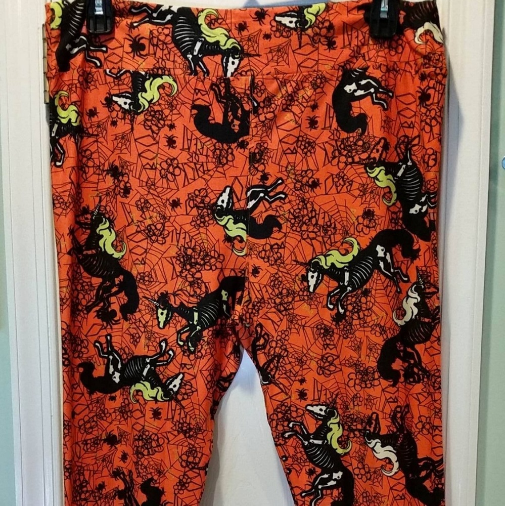 LULAROE TC2 SKELECORN LEGGINGS