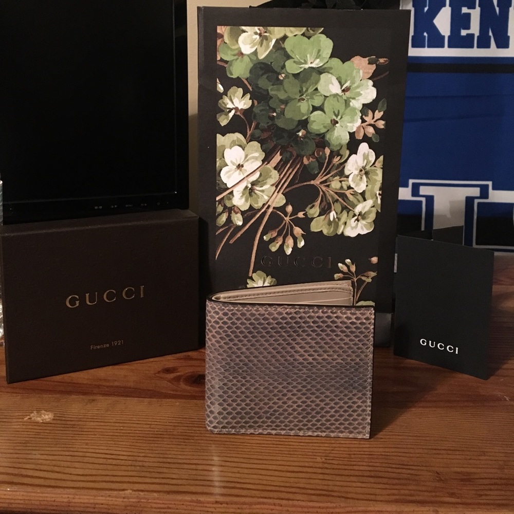 Gucci Wallet, Python Skin, OG everything, Receipt - Picture 1 of 6