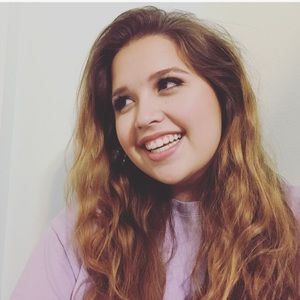 Meet your Posher, Brooke