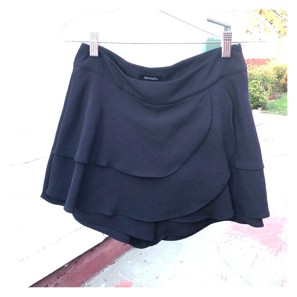 Navy blue skort for sale!