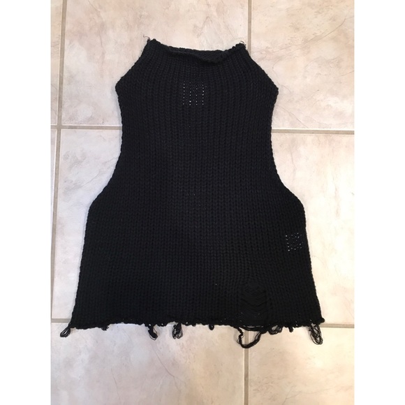 UNIF Tops - EUC Unif Distressed Sweater Tank Top