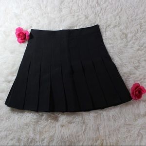 BLACK AMERICAN APPAREL TENNIS SKIRT 🌸🖤