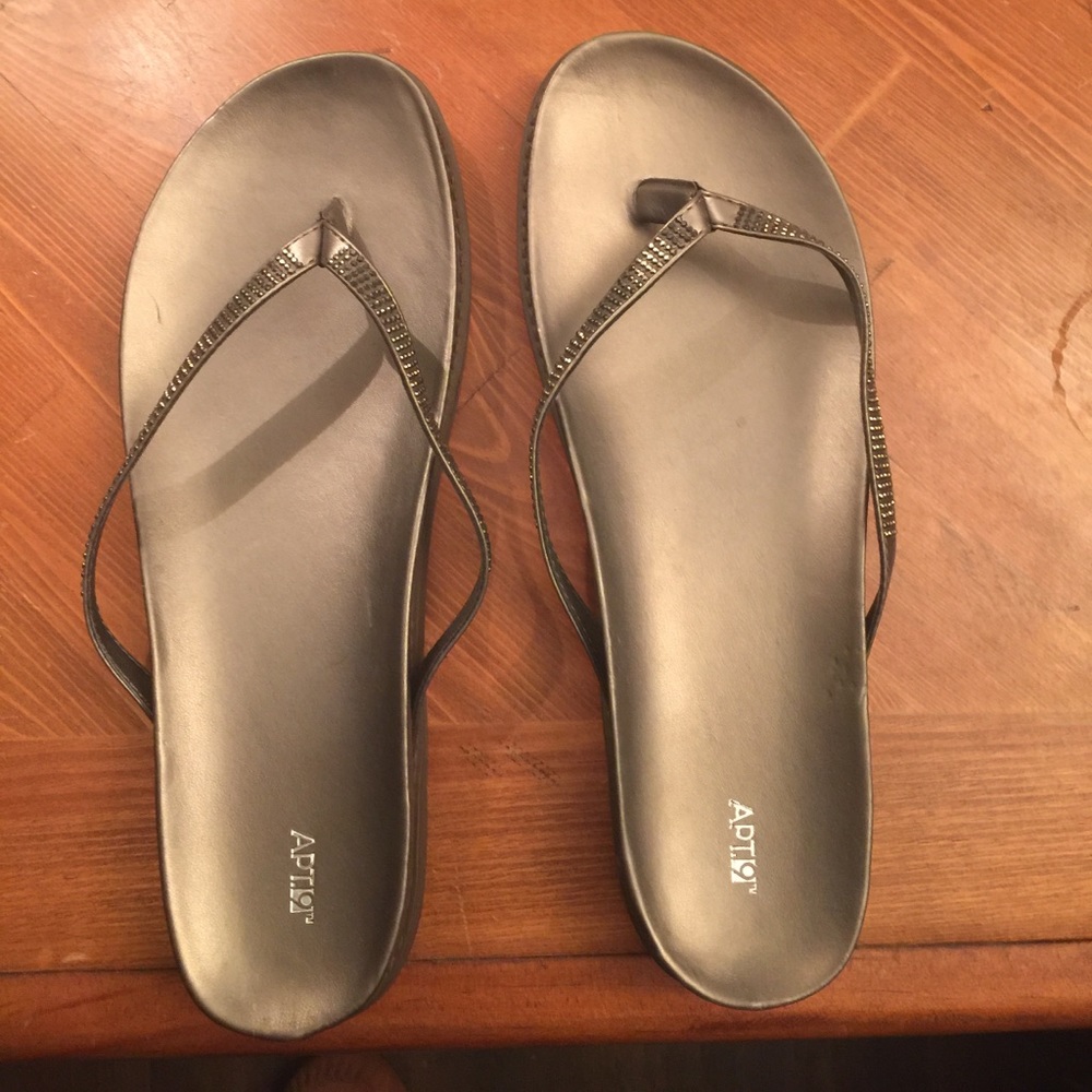 Sparkling flip flops