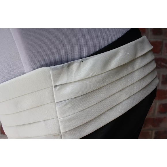 White House Black Market WHBM Sz 2 Top Formal - Picture 3 of 4