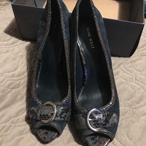 Nine West dark teal suede peep toe heels 8