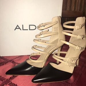 Black and nude Closed toe Aldo pumps