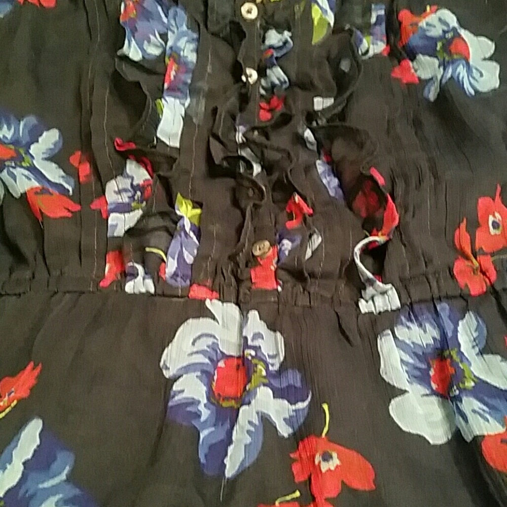 Summer top - Picture 3 of 3
