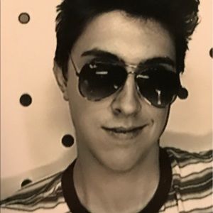 Meet your Posher, Ethan