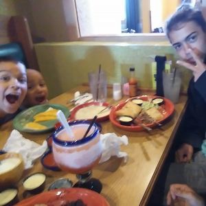 Meet your Posher, Sara