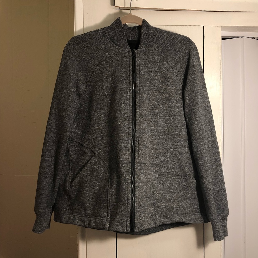 EUC lululemon size 6 bomber jacket!