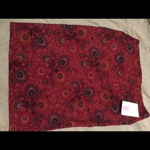 Lularoe Cassie size medium new with tag