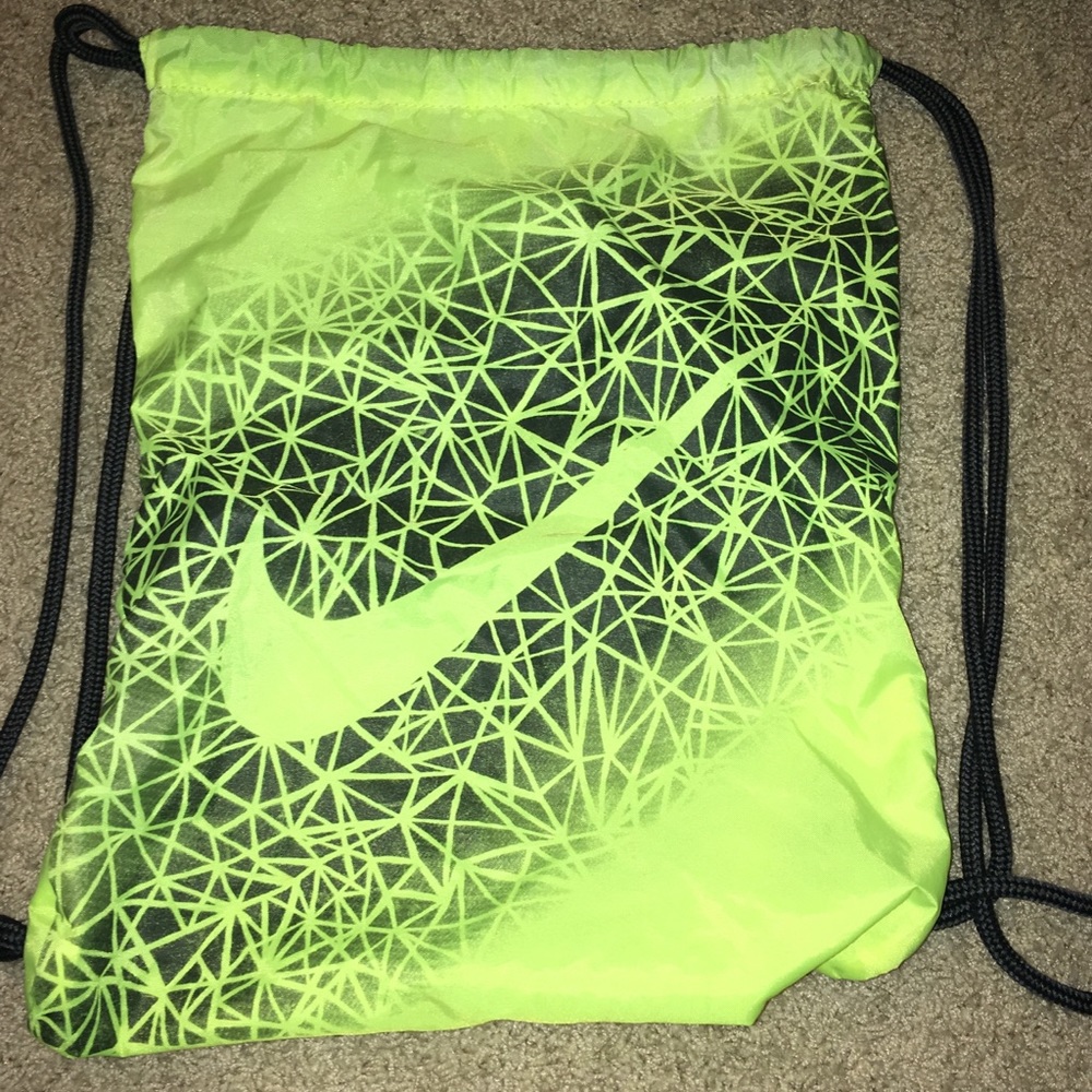 Nike drawstring bag