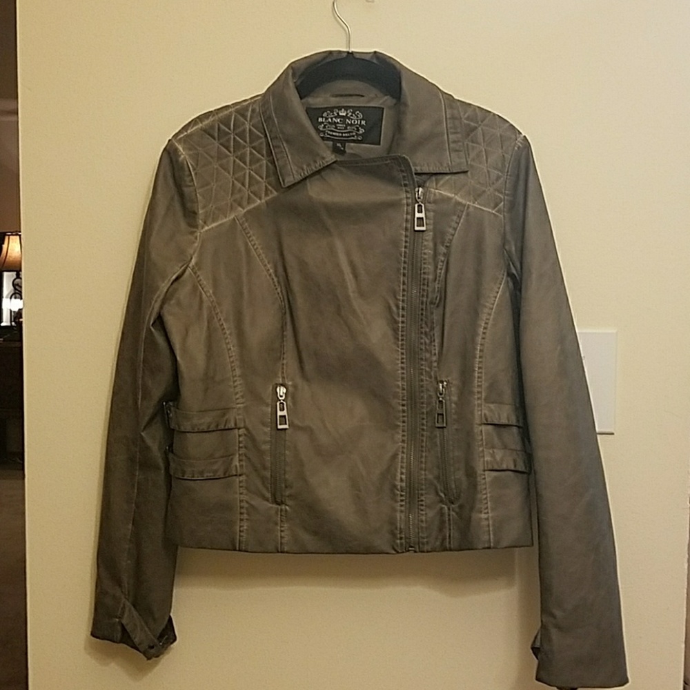 Grey XL Blanc Noir faux leather jacket w/buckles.