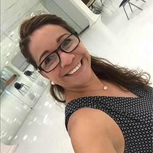 Meet your Posher, Lucy