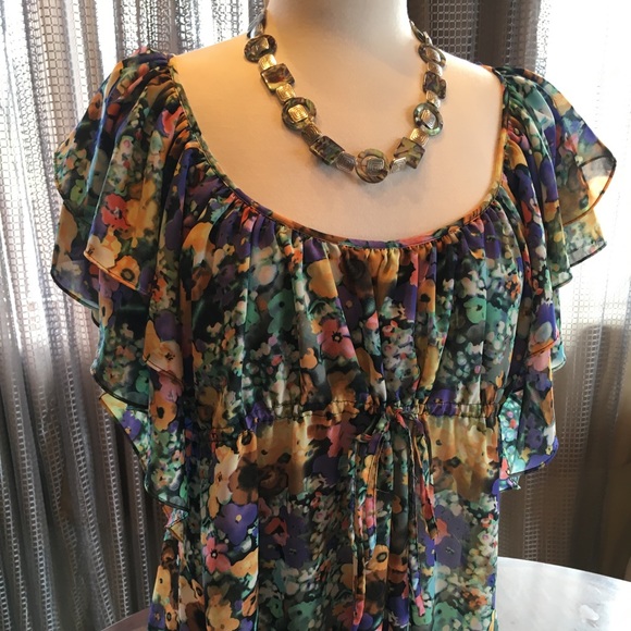 H & M floral tunic blouse with matching necklace - Picture 2 of 7