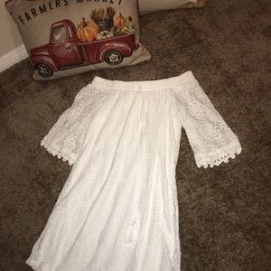 Beautiful White Lace Dress 🎀