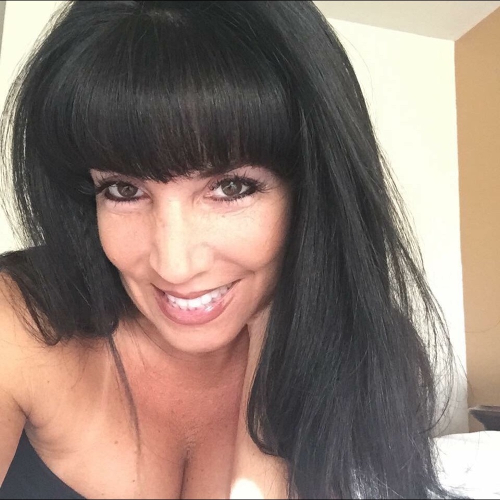 Meet your Posher, Gisela