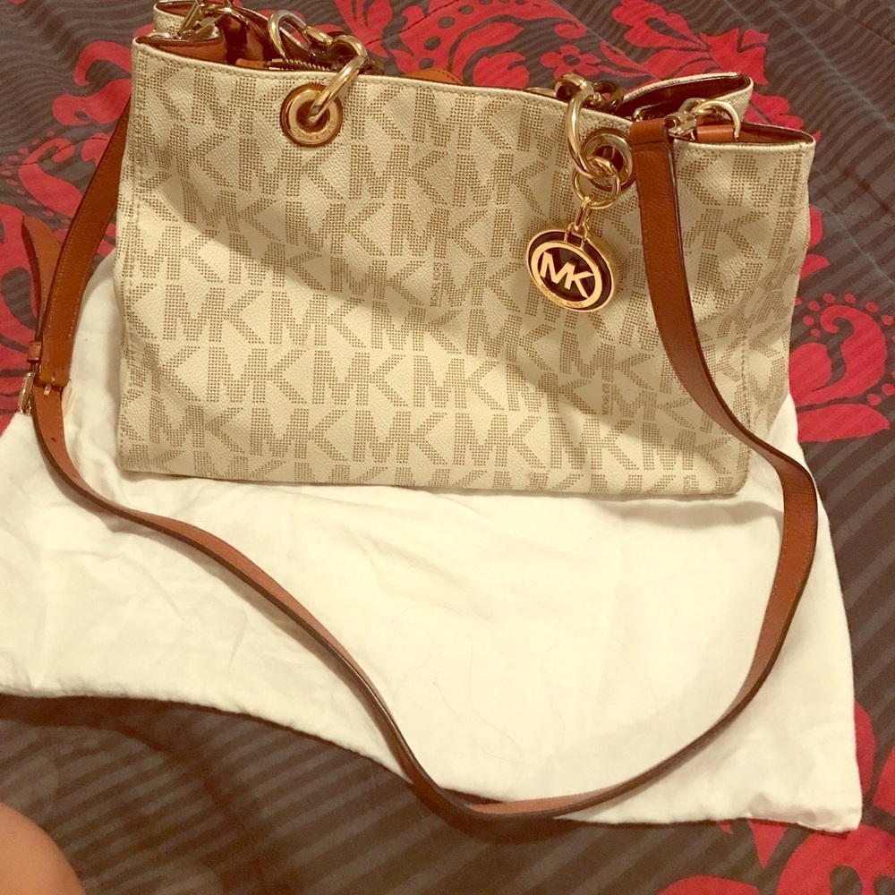 Michael kors handbag
