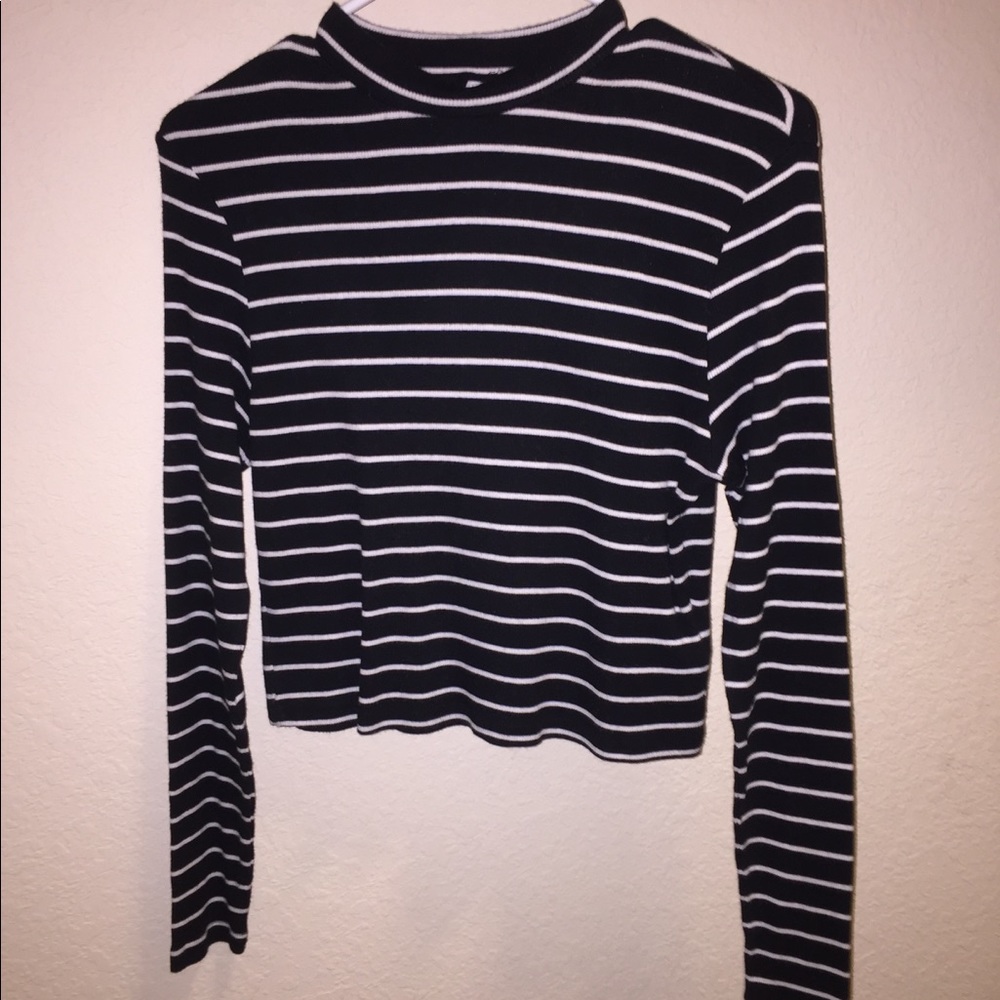 Black and White Striped Crop Top