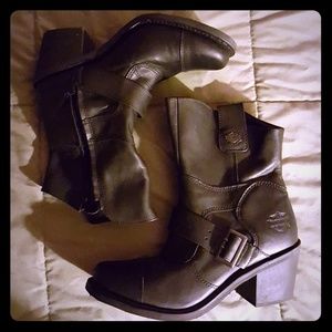 Women's Harley Davidson leather boots