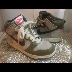 Nike Women’s Dunks