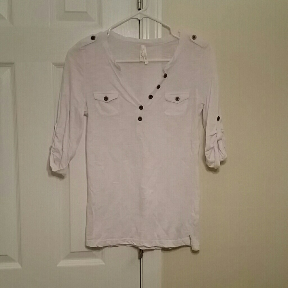 3/4 white button v-neck