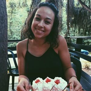 Meet your Posher, Dana