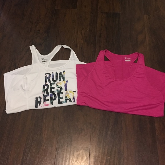 Old Navy Tops - Old Navy workout bundle