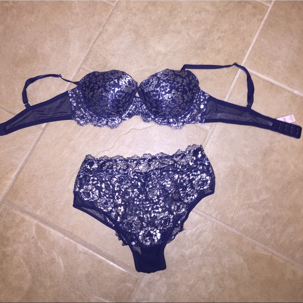 Victoria Secret Set.