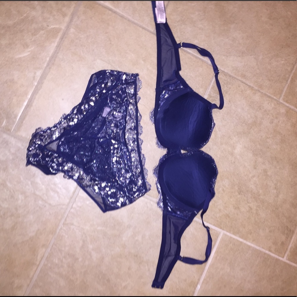 Victoria Secret Set. - Picture 2 of 4