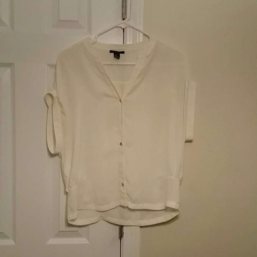 Sheer short sleeve top