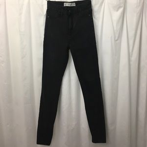 Black A&F high rise skinny jeans