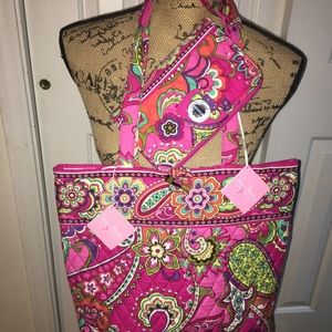 Vera Bradley Tote with full Size wallet.