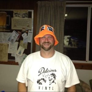 Meet your Posher, Bobby