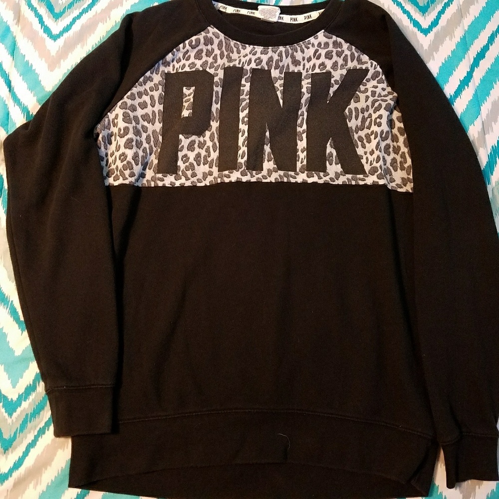 Long-sleeve crew neck sweater