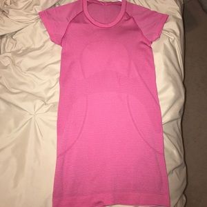 Lululemon swiftly tech shirt