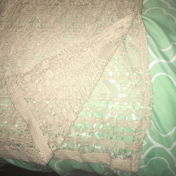 Tan skirt - Picture 3 of 3