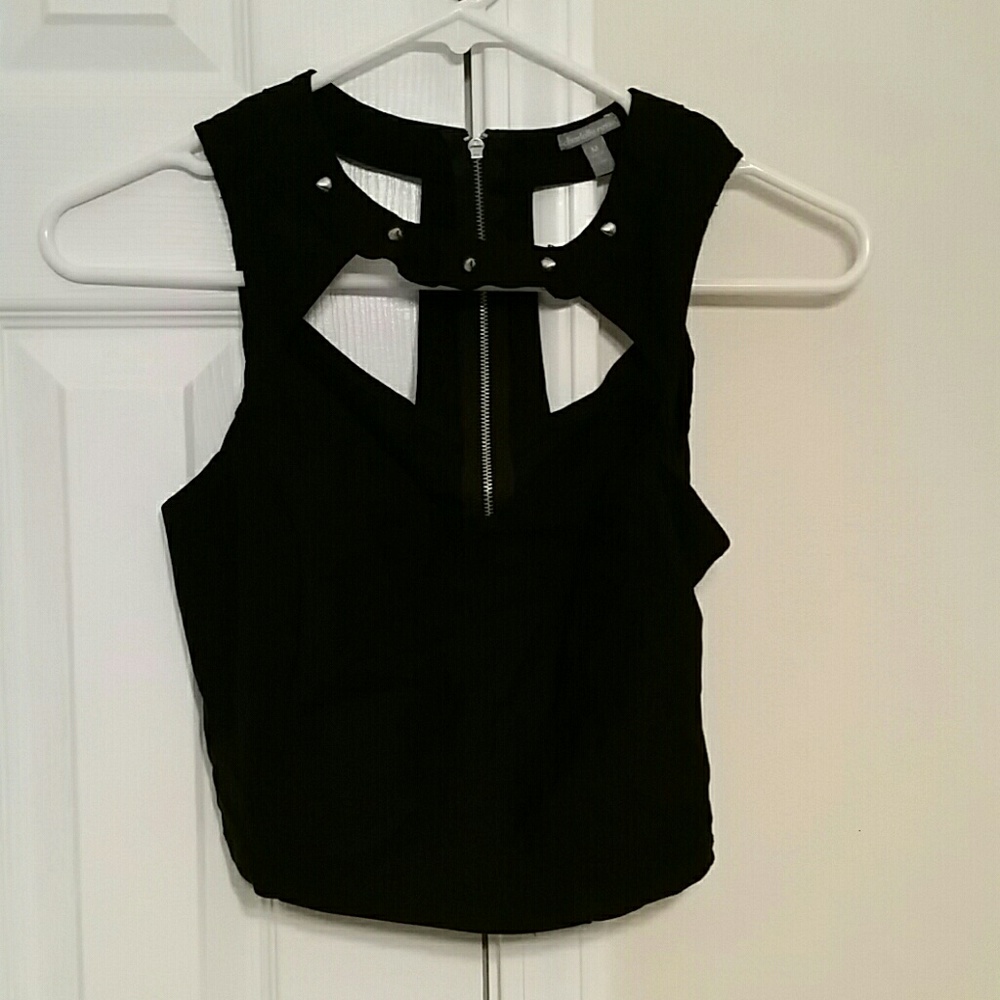 Black crop cutout top