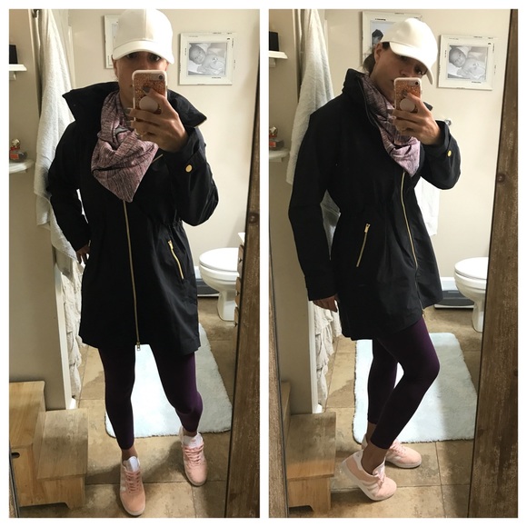 MEET YOUR POSHER - Picture 4 of 8