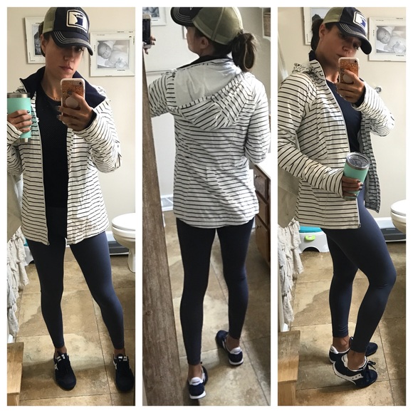 MEET YOUR POSHER - Picture 5 of 8