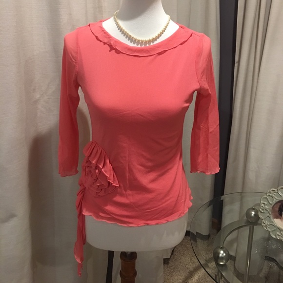 Coral colored 3/4 sleeve top - Picture 1 of 3