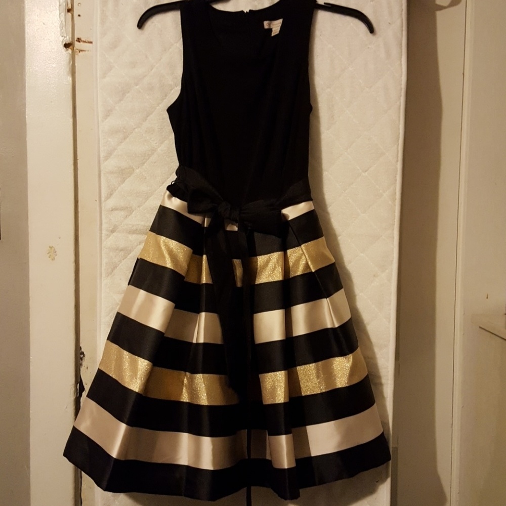 Formal petite mid length dress amazing quality!
