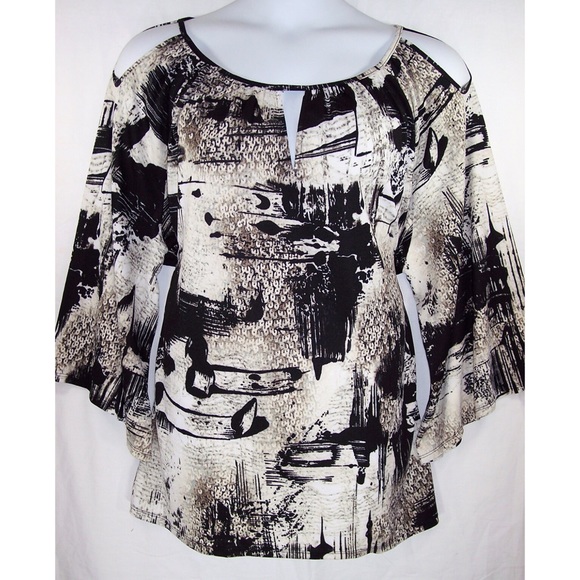 ESSENTIALS by Milano 3X Cold Shoulder Crepe Top - Picture 3 of 8