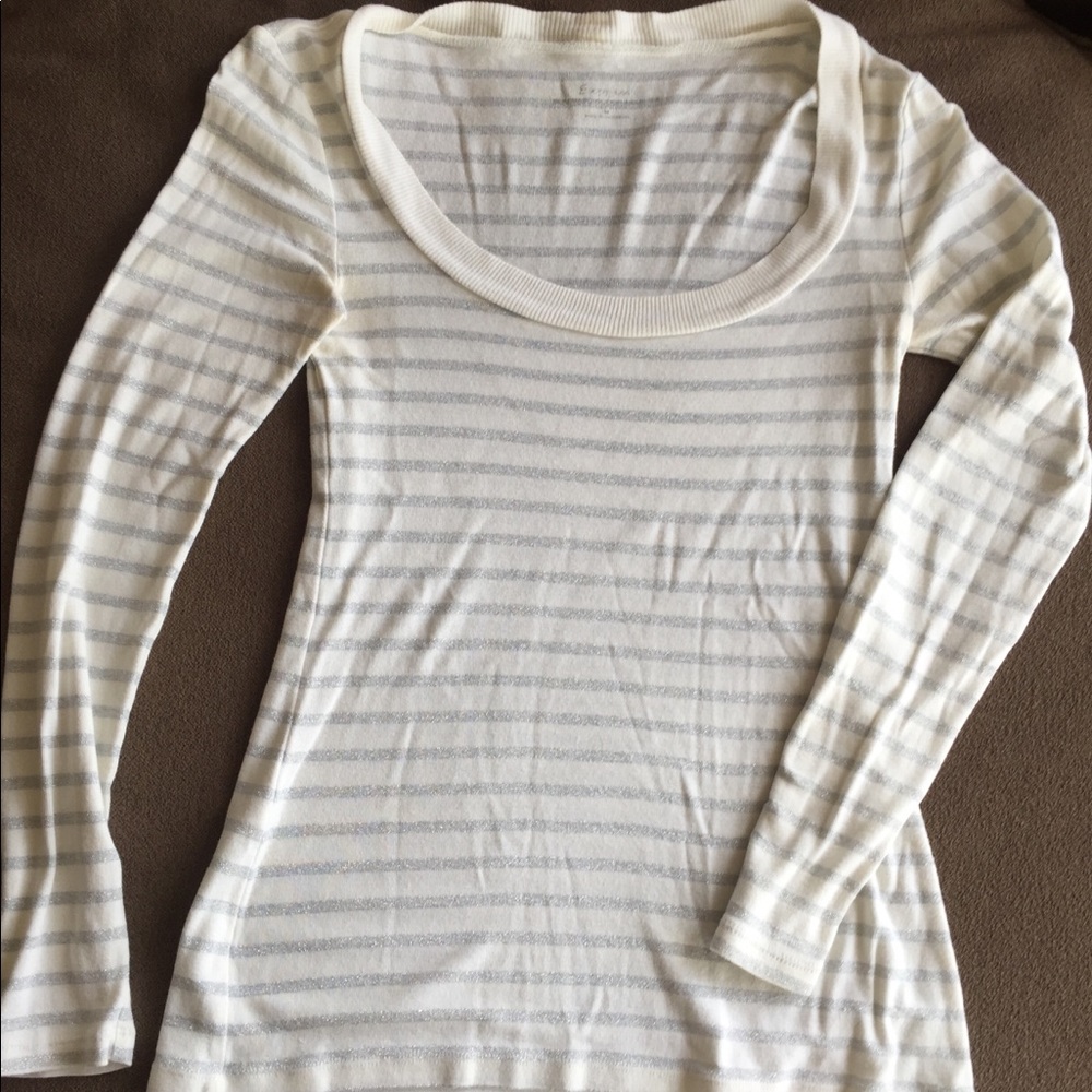 Express Top - Picture 2 of 4