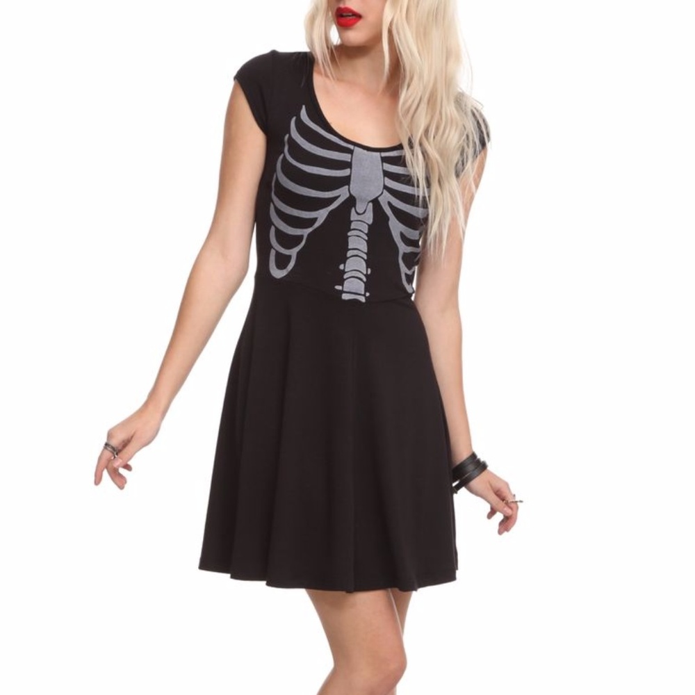 Hot topic Teenage Runaway Skelton dress Size M