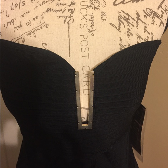 Black Body Con Dress! - Picture 3 of 4