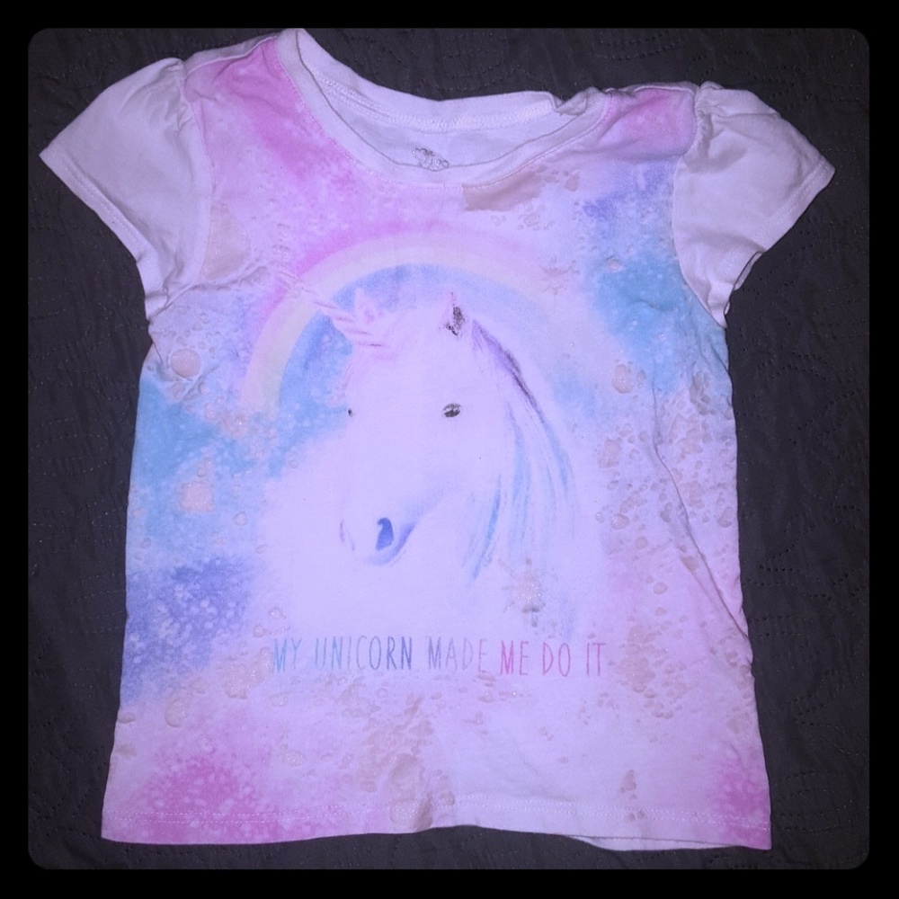 🌈🌈glows in the dark🎠🎠