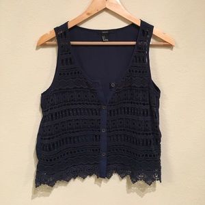 Forever 21 lace Cropped Tank Top